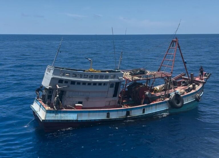 Siskamling Laut KKP Kapal Asing Vietnam Ditangkap Di Natuna Utara