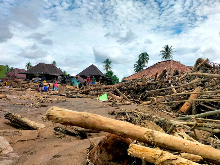 Sumatera Selatan Banjir Bandang, Audit Lingkungan Perusahaan Perlu ...