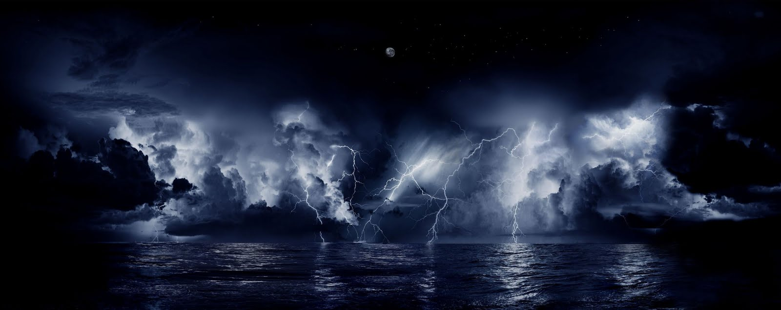 Lima sambaran petir sekaligus bukanlah hal yang langka di Catatumbo. | Gambar oleh Worlds9thwonder via Wikimedia Commons